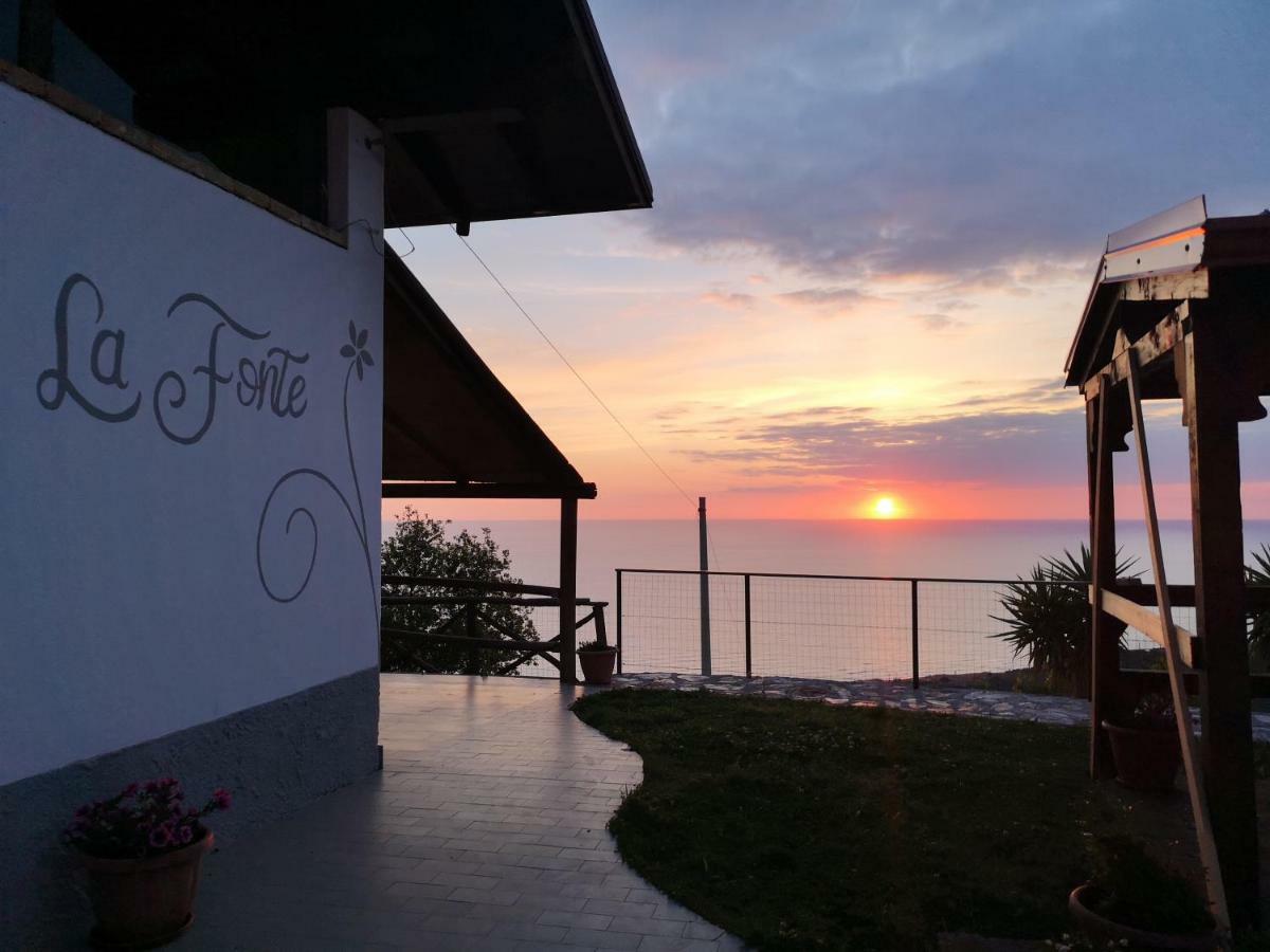 Azienda Agrituristica La Fonte Villa Бонифати Екстериор снимка
